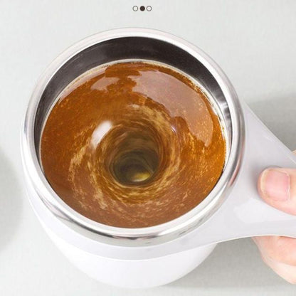 Self Stirring Coffee Cup iin use